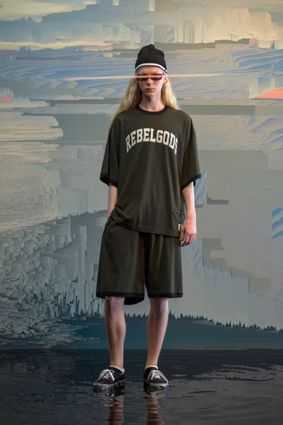 Look 25